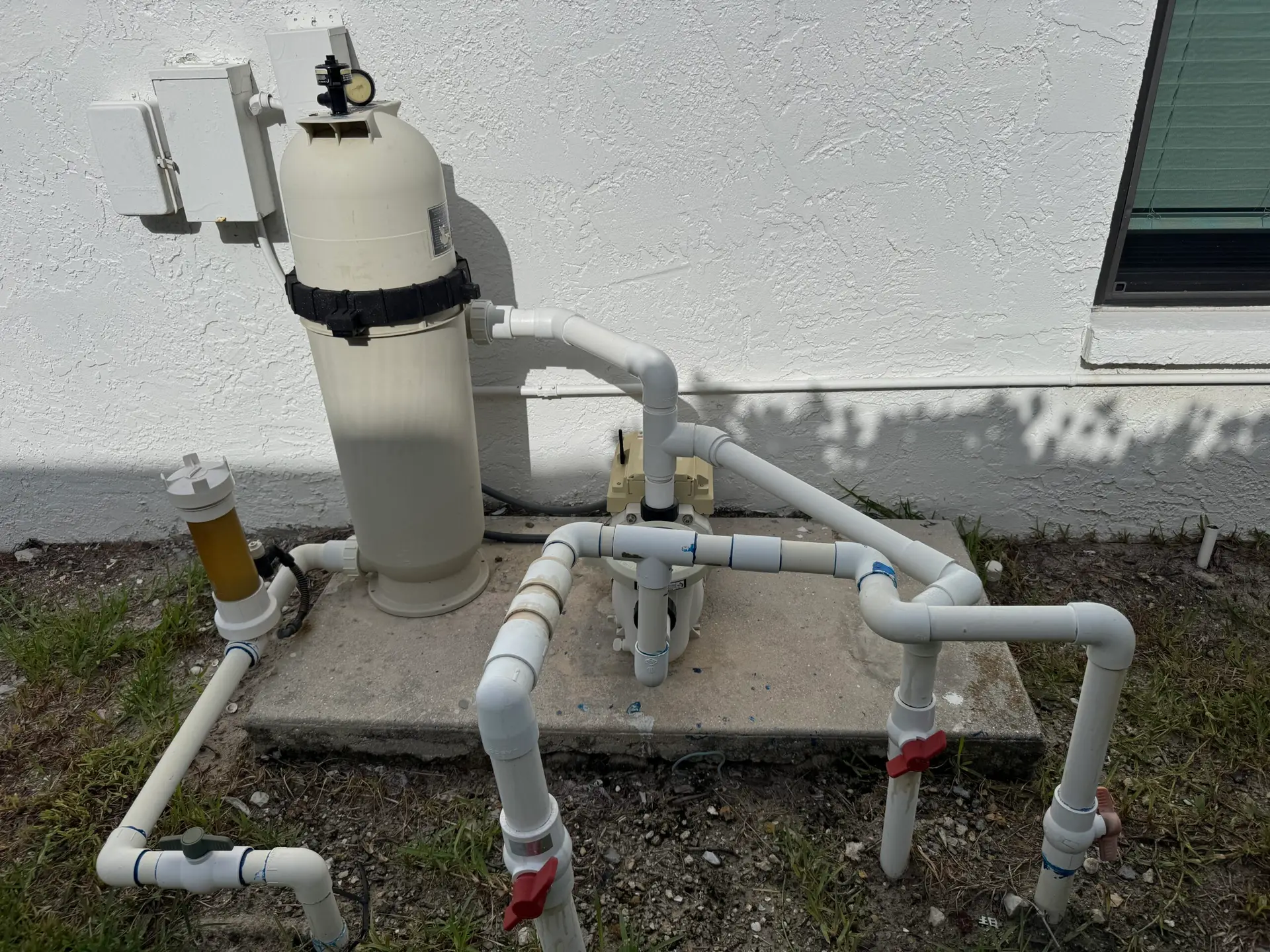 Pool filter and valve system repaired during an emergency pool repair service call in Naples, FL